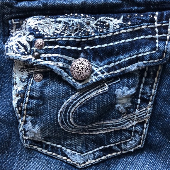 Silver Tuesday low bootcut 26/28” distressed jeans - Picture 16 of 16